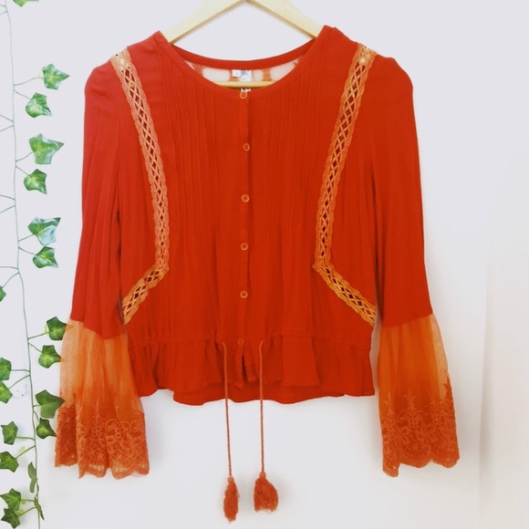 Andréa Tops - ✨BOHO Button Down Top